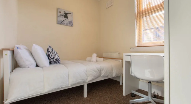 Charming 4-bed, Pet Friendly House in Liverpool
