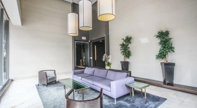 Sarkar Suites - YorkVille, Забронировать Отель Отели Торонто 4 звезды, рядом с Women's College Hospital, 4*