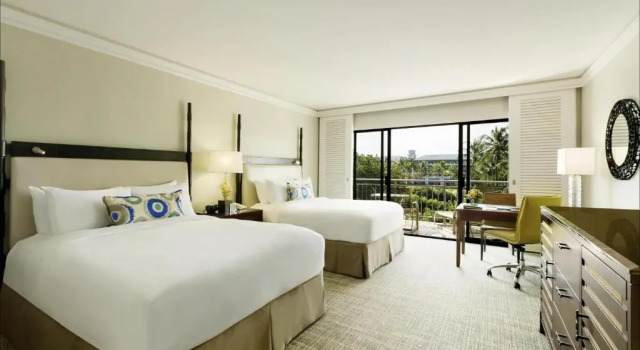 Четырёхместный номер Premium с видом на океан Fairmont Orchid