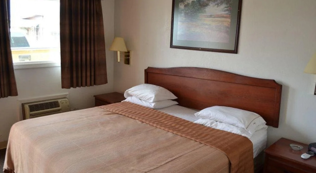 Budget Inn & Suites, Varaa Hotelli Tishomingo Oklahoma