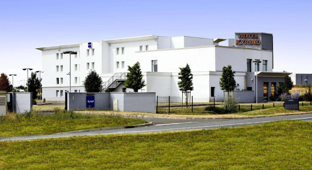 Kyriad Chartres, Boek Hotel Hotels in Centre met parkeren, Parkeren