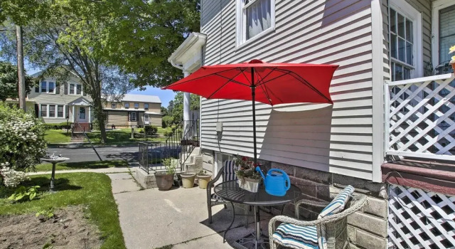 Апартаменты Eclectic Manitowoc Vacation Rental Near Marina!