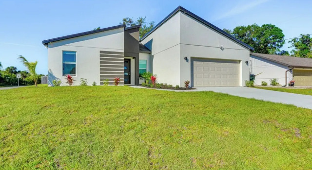 Peaceful Getaway in North Port w/ Spacious Yard, Prenota Hotel North Port Florida