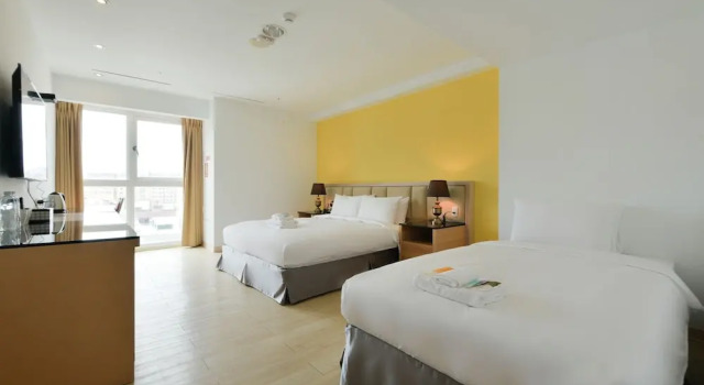 Standardowy trzyosobowy pokój Champs Elysees Hotel