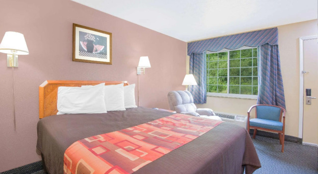 Двухместный номер Standard Travelodge by Wyndham Mansfield