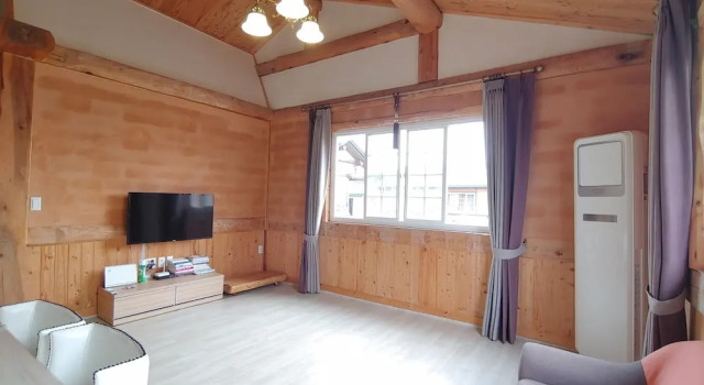 Geumok Log Pension