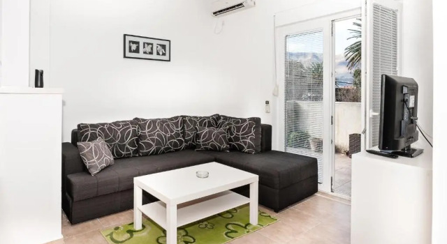 Апартаменты с балконом Apartments Pean