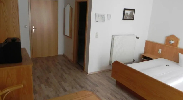 Standart tek kişilik oda Parkhotel Cham