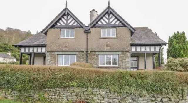 Bishop Howe, Varaa Hotelli Ambleside 