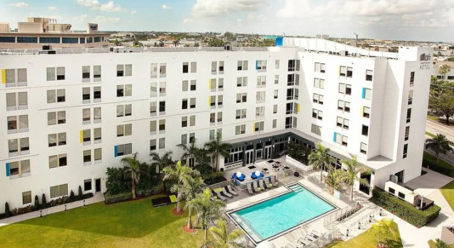 Люкс Пентхаус Aloft by Marriott Miami Doral