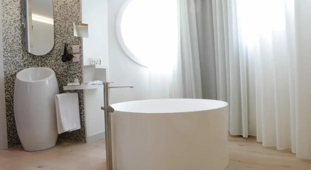 Полулюкс Deluxe Astrea Wellness & Spa