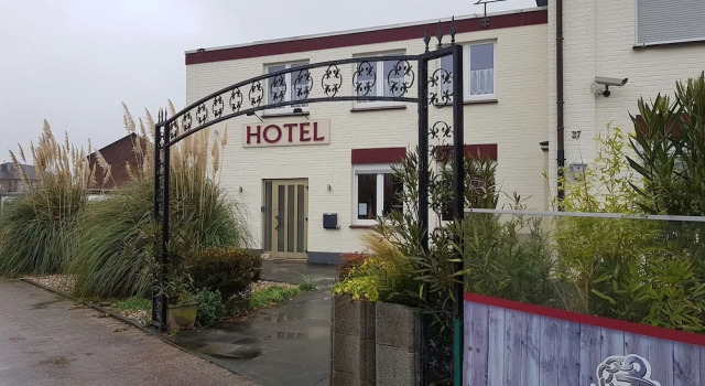 Hotel zum Deich, Забронировать Отель Отели Райнберг с завтраком, Завтраки