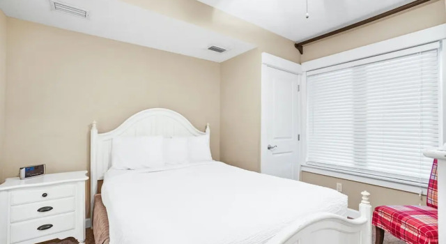Номер Standard c 1 комнатой с балконом и с видом на море Grand Panama Beach Resort by Panhandle Getaways
