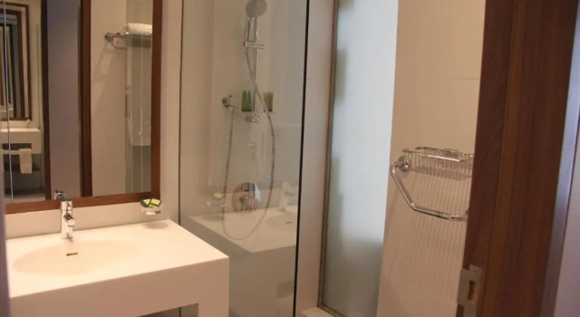 Номер Luxury The Key Beirut