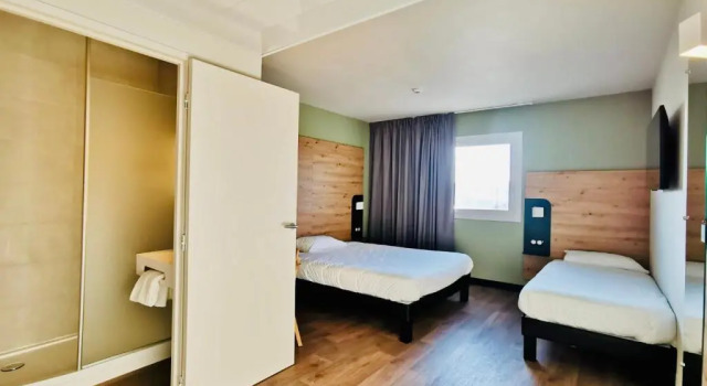 Номер Standard B&B HOTEL Saint-Martin-de-Crau Alpilles Camargue