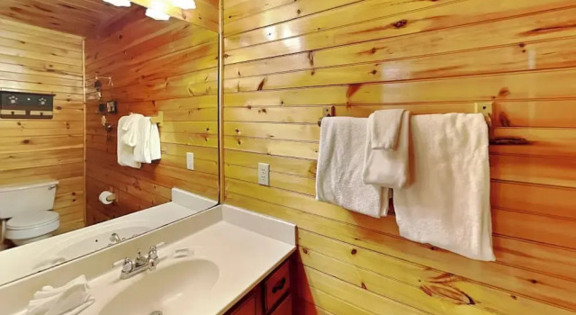 Студия с балконом Hemlock Inn by Jackson Mountain Rentals