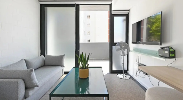 Студия Economy ONE26 ON M - Fluent Serviced Apartments