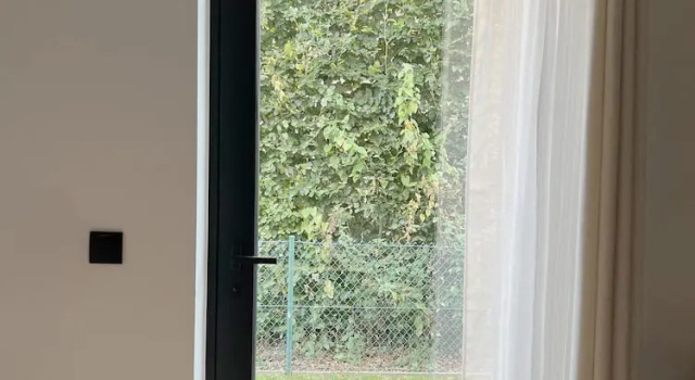 Номер Deluxe BEE n BEE