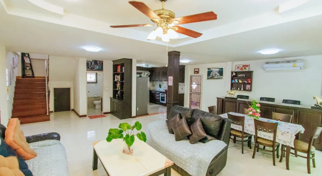 Вилла с 3 комнатами PRIVATE RESIDENCE HOSTED by Sasithorn