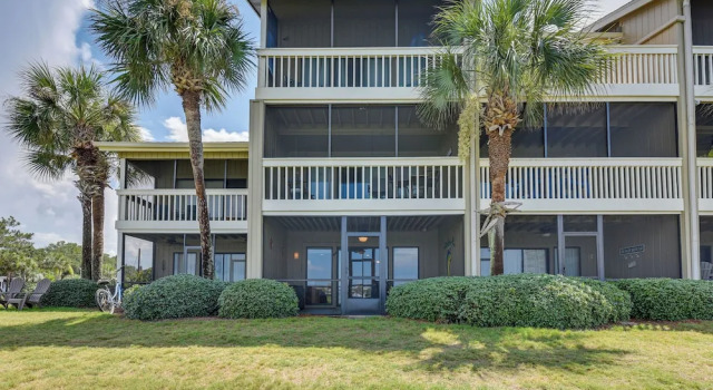 Chic Miramar Beach Condo With Pool Access!, Varaa Huoneisto Miramar Beach Emerald Coast