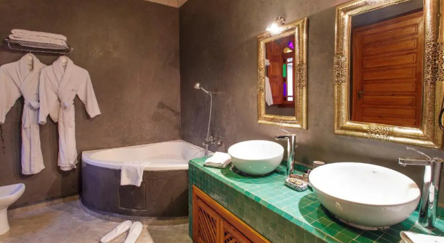 Suite Ambassador Riad Andalib
