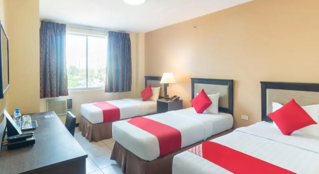 Люкс Superior OYO 187 The Maxwell Hotel