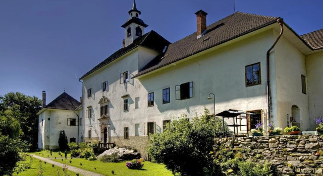 Schloss Rothenthurn, Prenota Hotel Rothenthurn Carinzia