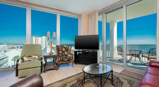 Номер Standard с 3 комнатами Island Tower 601 3 Bedroom Condo
