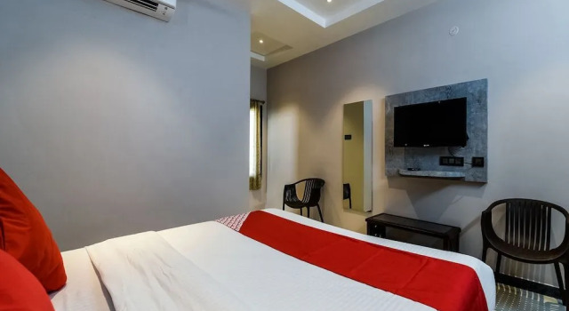 Oyo 19598 Sai Ram Grand, Book Hotel Vijayawada Andhra Pradesh