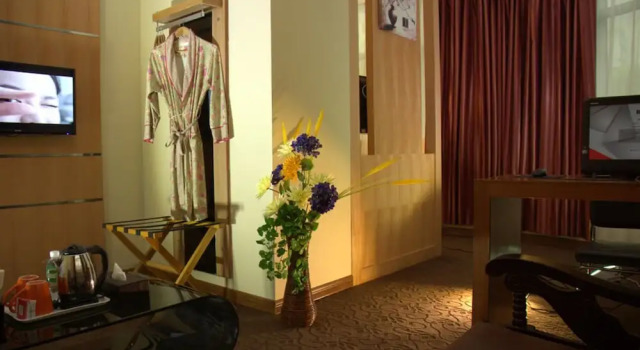 Люкс Deluxe Home Club Hotel Yuexiu Branch