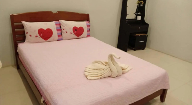 Reunrom hotel, Varaa Hotelli Hotellit North-Eastern Thailand pysäköinnillä, Pysäköinti