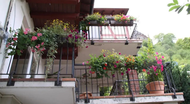 Bacchus Holiday Homes, Забронировать Отель Отели Долины Среднего Рейна с парковкой, Парковка