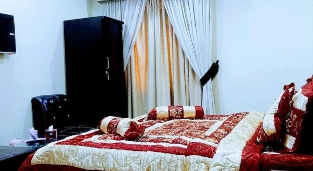 Двухместный номер Deluxe Galaxy Family Hotel Karachi Airport