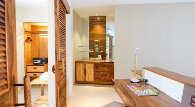 Bluewater Maribago Beach Resort