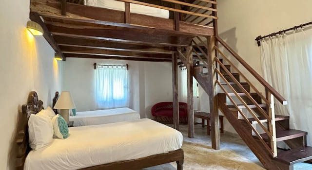Люкс с видом на бассейн Na Balam Hotel