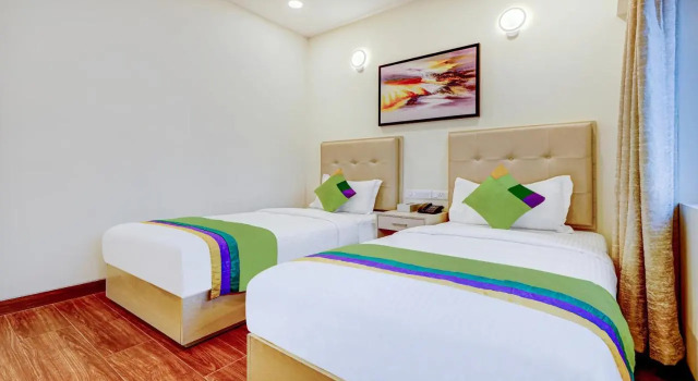 Treebo Galaxy Suites Near Yeshwanthpur Railway Station, Забронировать Гостевой дом Отели штата Карнатаки с парковкой, Парковка