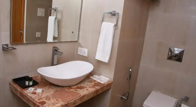 Двухместный номер Standard Bindiram By ShriGo Hotels