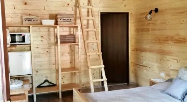 Complex Căsuțe Căsuța din Deal Moisei, Rezerwuj Dom wakacyjny Hotele w Carpathians - Romania z parkingiem, Parking