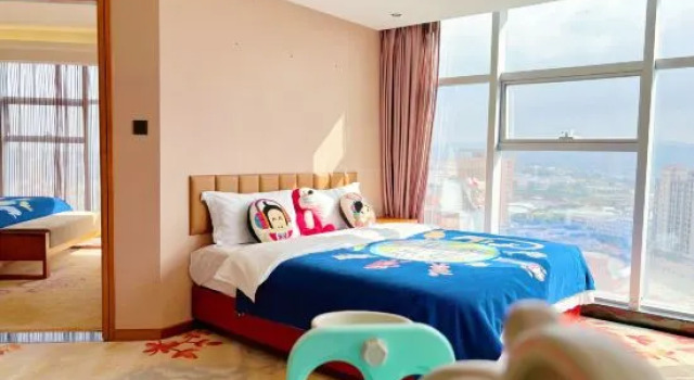 Семейный люкс Hongshanhu Hot Spring Holiday Hotel