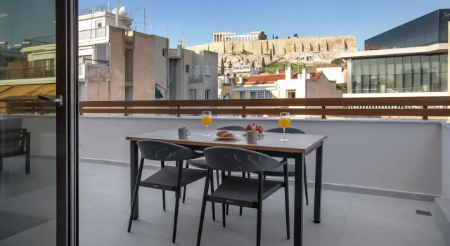 Номер Luxury Пентхаус c 1 комнатой с балконом и с видом на город Acropolis Residence by A&A Residences