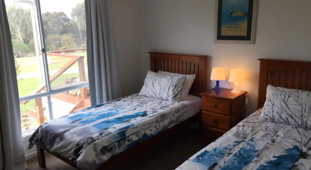 My Island Home, Buchen Sie Hotel Brownlow Ki 