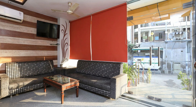 OYO 10454 Hotel Riviera