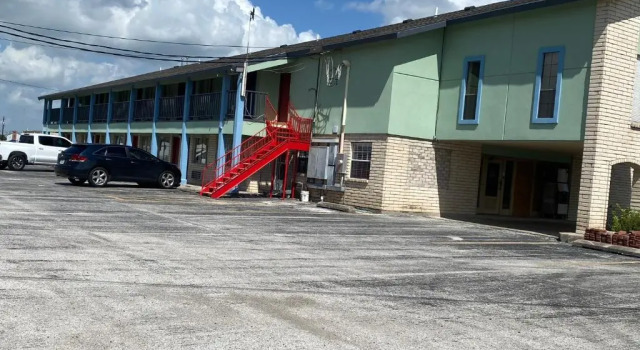 Valley View Inn, Забронировать Отель Раймондвилль Rio Grande Valley, рядом с Сельскохозяйственный технологический учебный центр в Реймондвилле