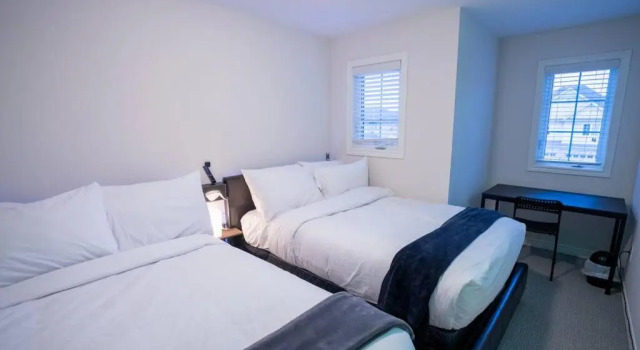 8 BEDS The Central - 15 Mins To The Falls, Varaa Hotelli  