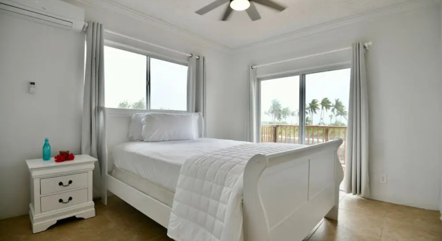 Номер Comfort Fountain Bay Resort & Marina