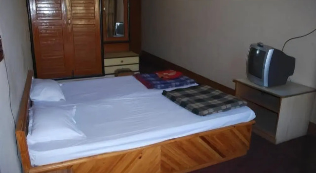 Hotel Relax Inn, Забронировать Отель Сринагар Jammu & Kashmir Ski
