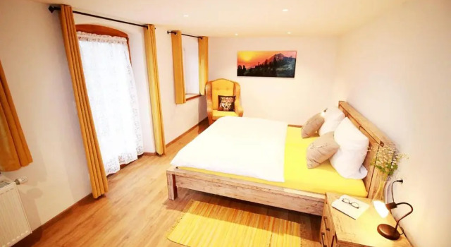 Апартаменты с видом на горы St Lukas Apartments