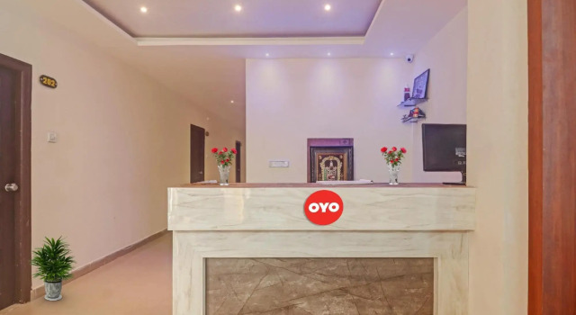 OYO 93527 Hotel 7 Hills Luxury Rooms, Rezerwuj Hotel Hajdarabad 