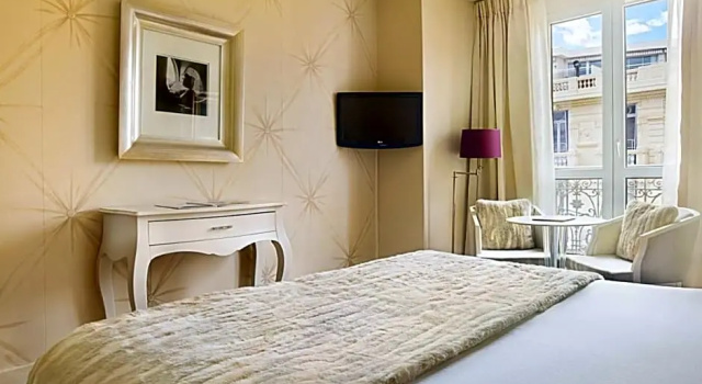 Двухместный номер Classic Hotel Renoir