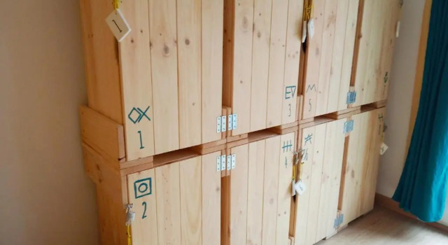 Кровать в общем номере Albergue O Peirao